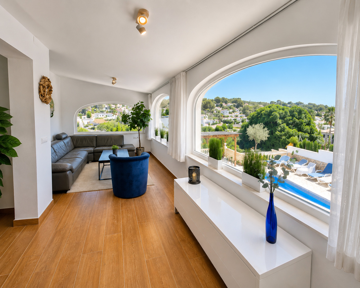 6 Bedroom Villa for Sale in Benissa