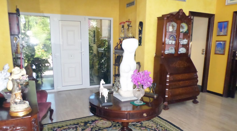 4 Bedroom Villa for Sale in Denia