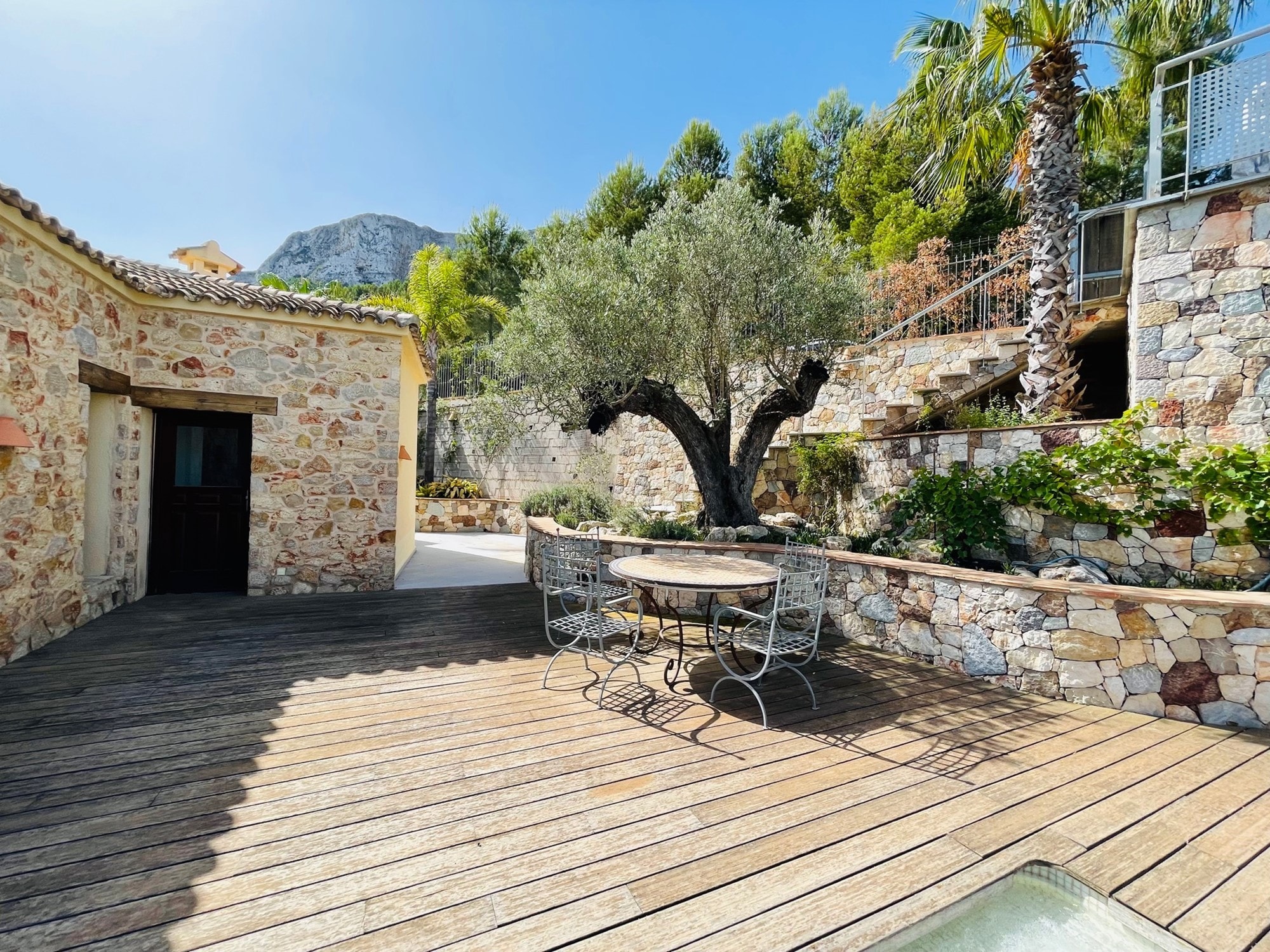5 Bedroom Villa for Sale in Denia