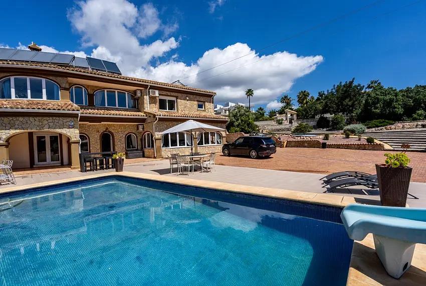 Villa