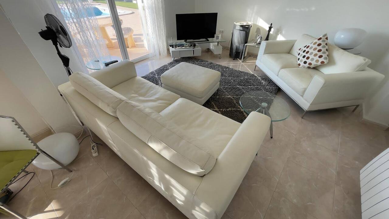 Property Image 4 Property Image 4