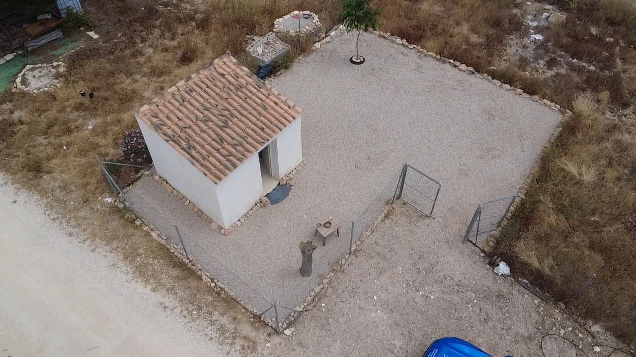 3 Bedroom Finca for Sale in Lel