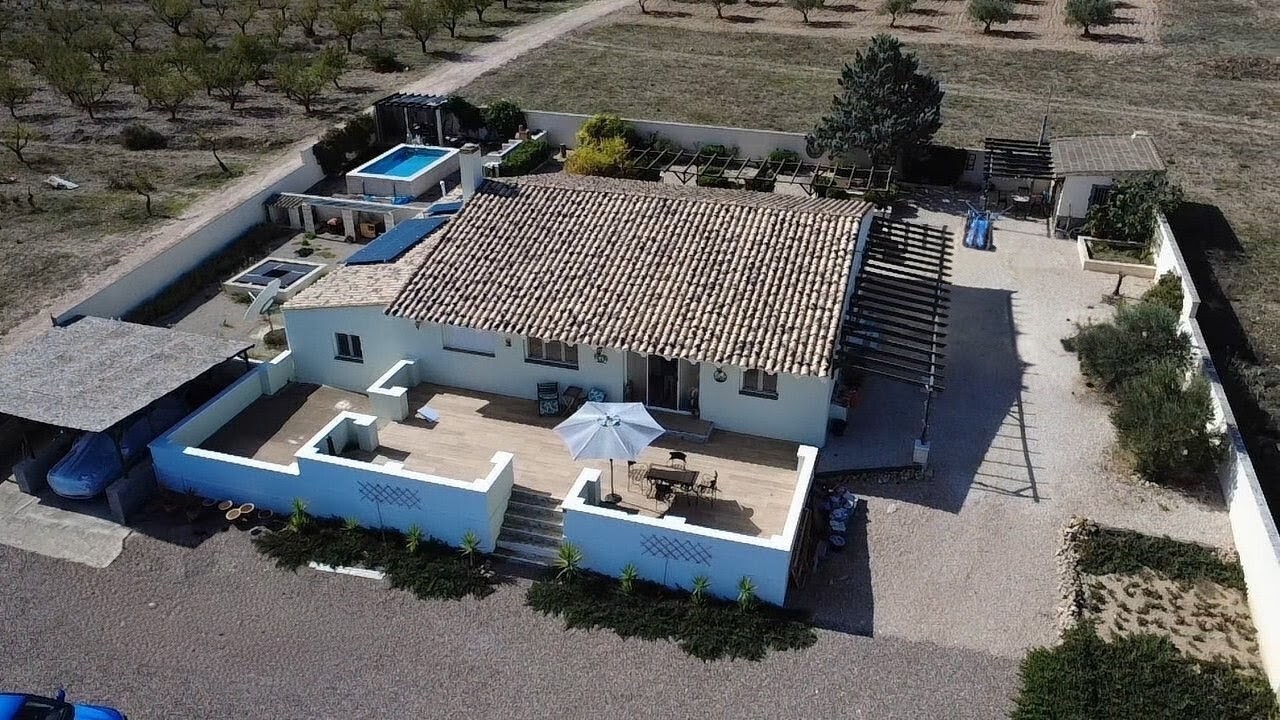 House in Arabi - Image 4