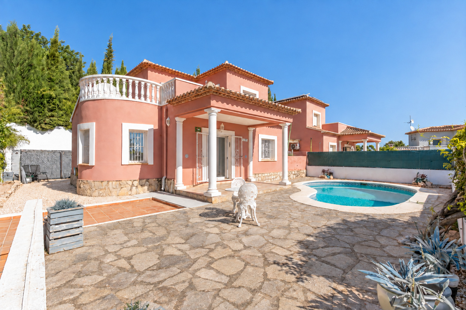 Villa